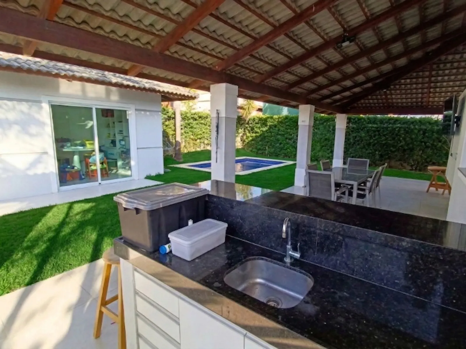 Casa para alugar com 4 quartos, 4 banheiros, 4 vagas e 329m² no Pires Façanha, Eusébio (CE) — foto 16 de 17