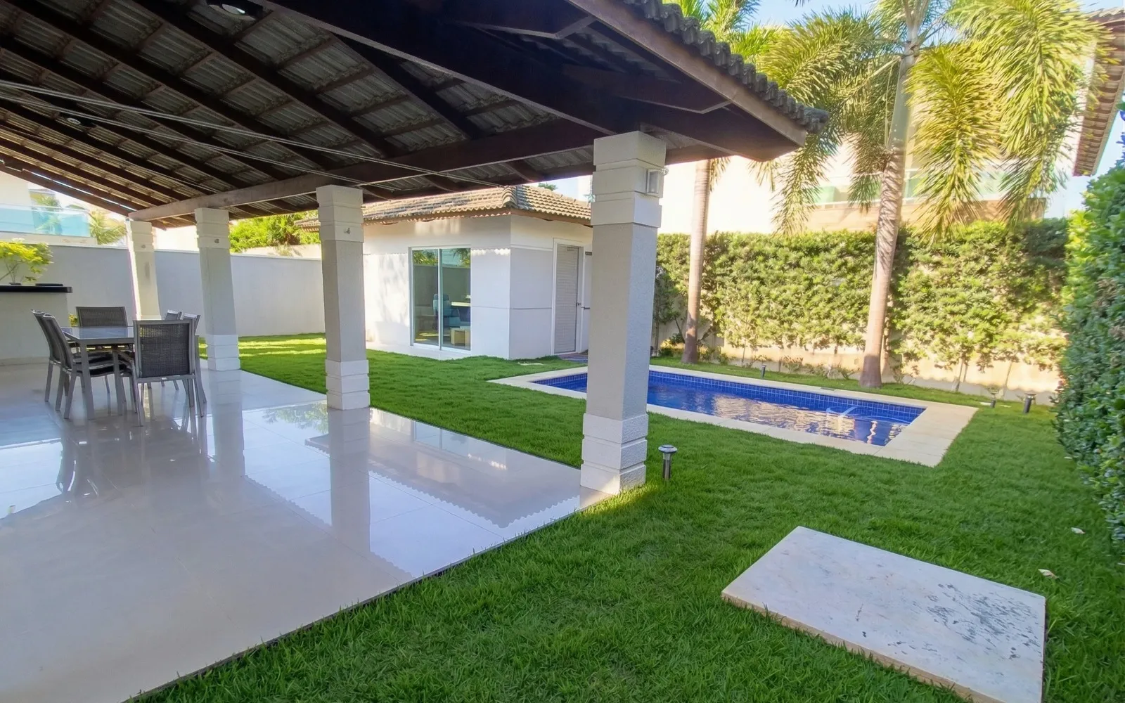 Casa para alugar com 4 quartos, 4 banheiros, 4 vagas e 329m² no Pires Façanha, Eusébio (CE) — foto 15 de 17