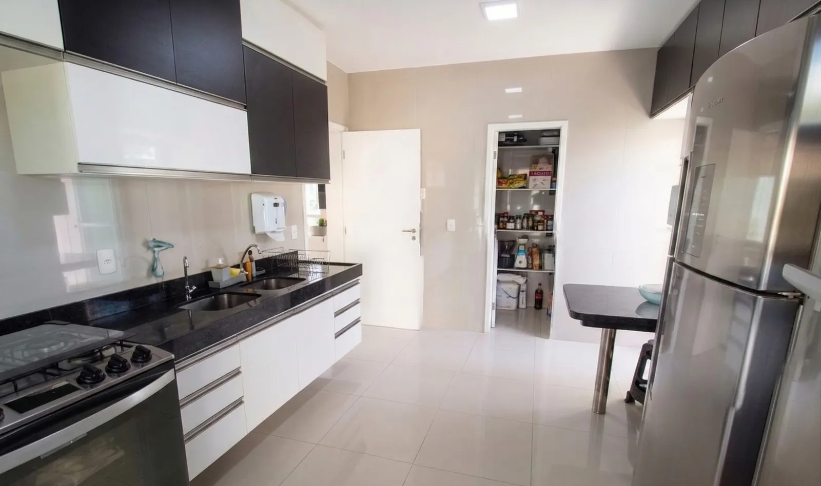 Casa para alugar com 4 quartos, 4 banheiros, 4 vagas e 329m² no Pires Façanha, Eusébio (CE) — foto 5 de 17